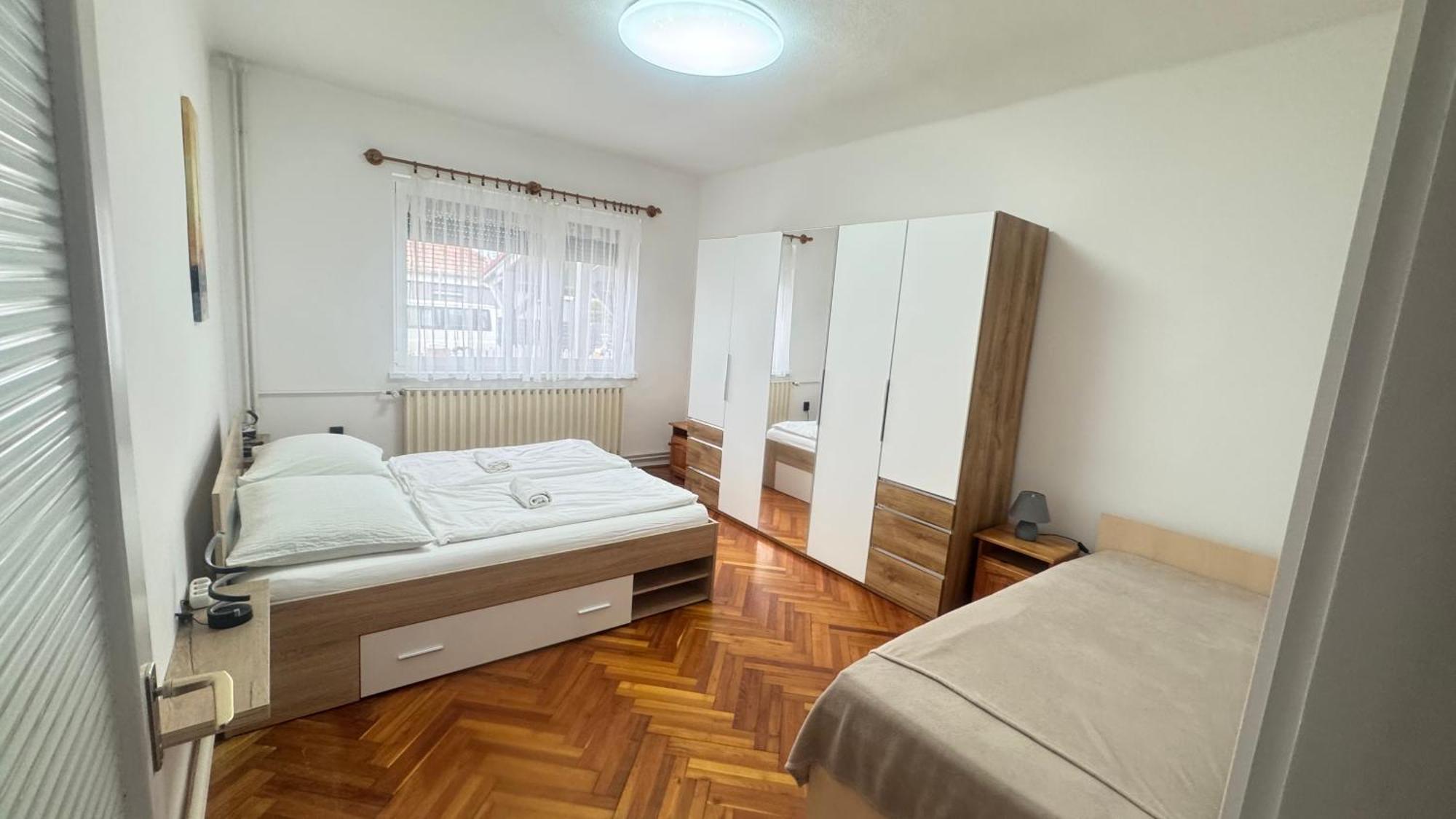 Pingvin Cukraszda Apartman Balatonmáriafürdő Dış mekan fotoğraf