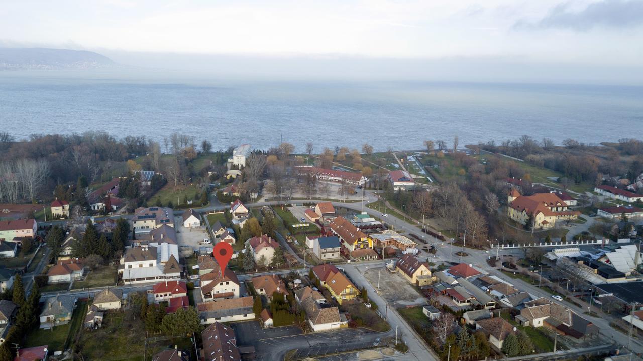 Pingvin Cukraszda Apartman Balatonmáriafürdő Dış mekan fotoğraf